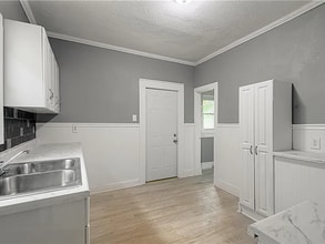 2524 Askew Ave in Kansas City, MO - Building Photo - Building Photo