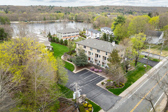 Georgiaville Place Condominiums in Smithfield, RI - Building Photo - Building Photo