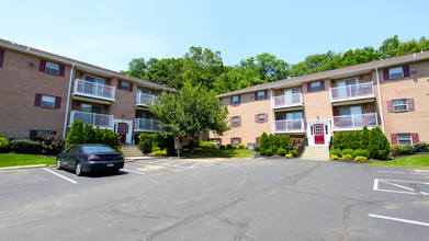 Waters Edge Apartments in Bethlehem, PA - Building Photo - Building Photo