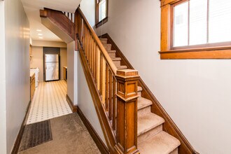 812 Sybil St in Ann Arbor, MI - Building Photo - Building Photo
