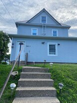 1915 19th St in Parkersburg, WV - Building Photo