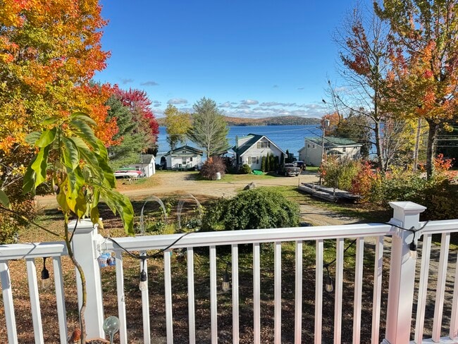 property at 27 Holiday Ln