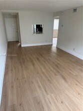 130 NW 60th Ave in Margate, FL - Building Photo - Building Photo