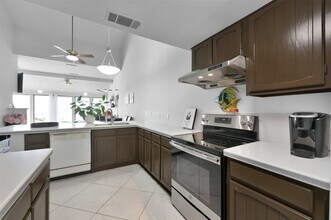 35 Lakeview Village in Montgomery, TX - Building Photo - Building Photo