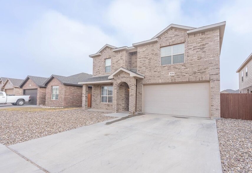 5608 Magellan St in Midland, TX - Foto de edificio