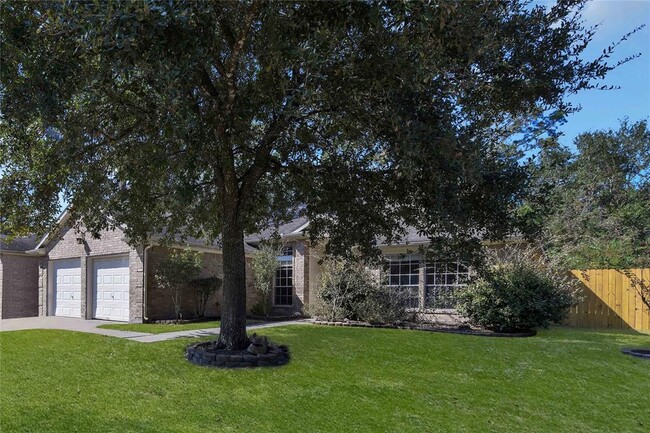 27186 Kings Manor Dr S in Humble, TX - Foto de edificio - Building Photo