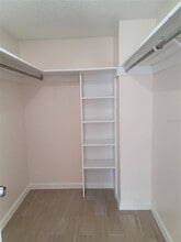 572 Orange Dr in Altamonte Springs, FL - Building Photo - Building Photo