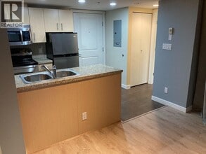 200 Keary St in New Westminster, BC - Building Photo - Building Photo