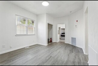 2808 Lafayette Blvd, Unit 1 in Norfolk, VA - Building Photo - Building Photo