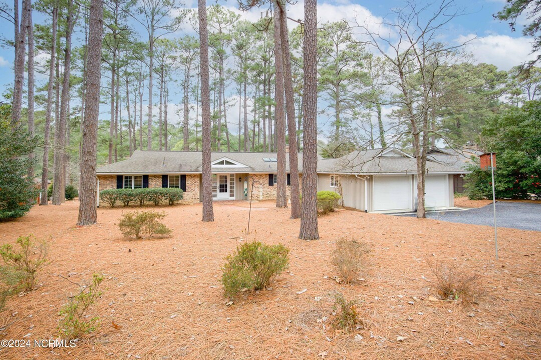 126 Pine Ridge Dr in Whispering Pines, NC - Building Photo