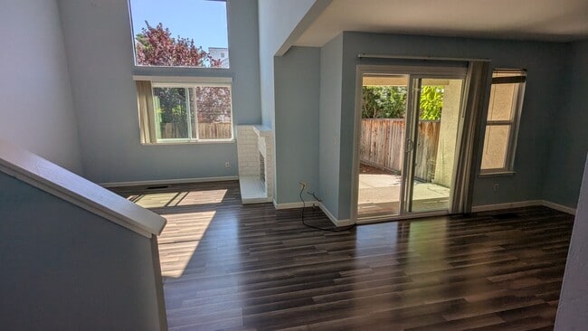 property at 3506 McCoppin Park Ct