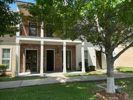 2137 S Commerce Ave in Gonzales, LA - Building Photo