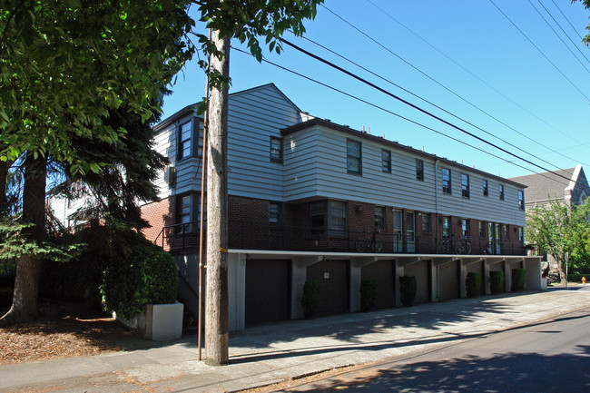 The Irvington in Portland, OR - Foto de edificio - Building Photo