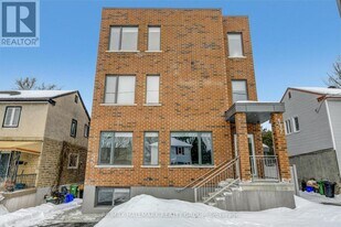 137 Marquette Ave in Ottawa, ON - Building Photo