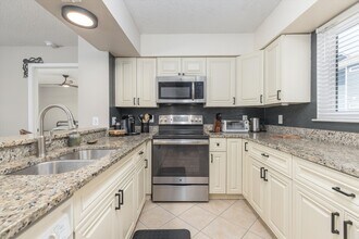 2308 Starfish Rd in Virginia Beach, VA - Building Photo - Building Photo