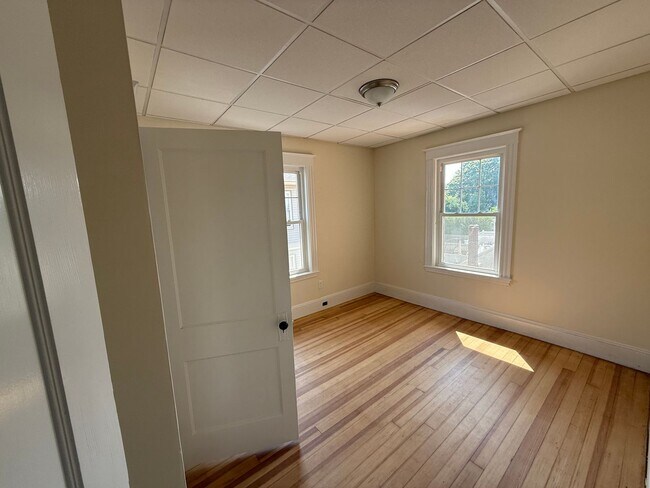 675 Humphrey St in Swampscott, MA - Building Photo - Building Photo