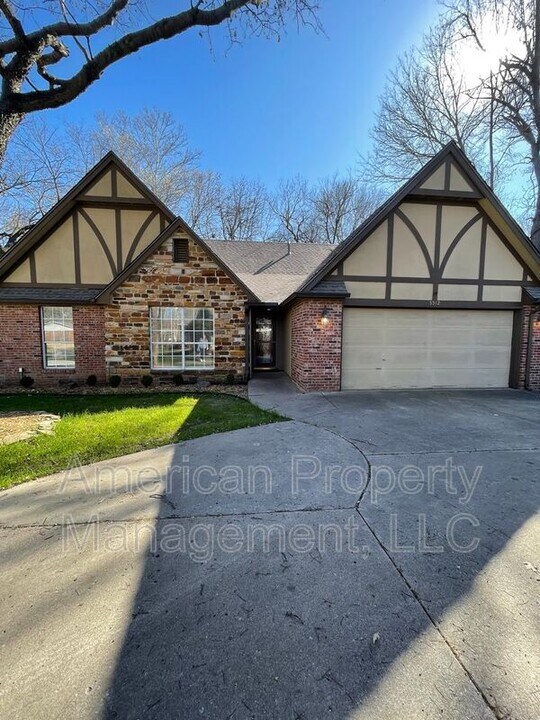 5512 Columbia Ct in Tulsa, OK - Building Photo