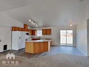 1473 Kinglet Dr in Spanish Springs, NV - Building Photo - Building Photo