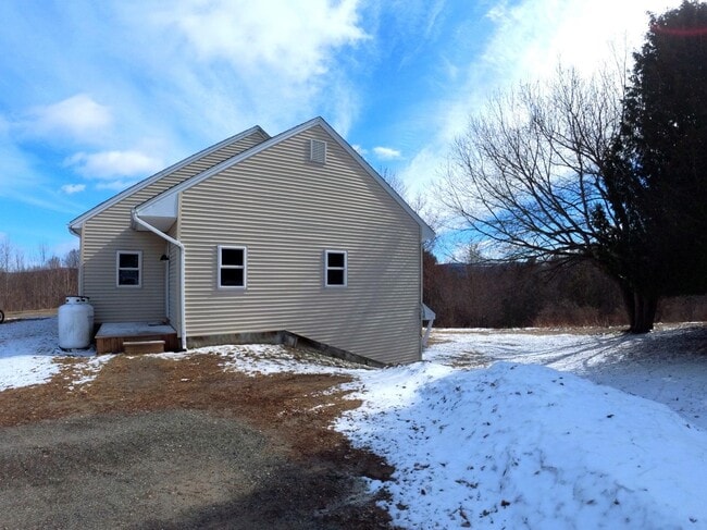 50 Owens Ln in Barton, VT - Building Photo - Building Photo