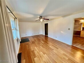 301 Bogart Rd in Huron, OH - Building Photo - Building Photo