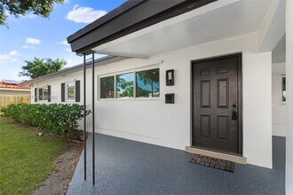 1472 NE 62nd St in Fort Lauderdale, FL - Building Photo - Building Photo