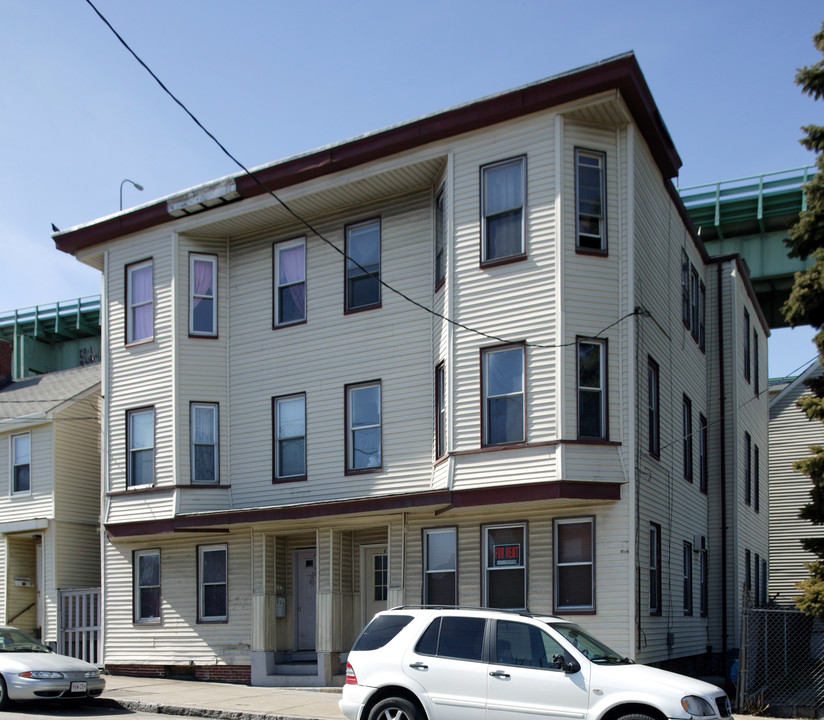 62 Chestnut St in Chelsea, MA - Foto de edificio