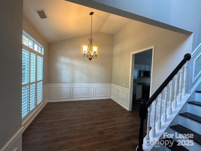 8712 Fieldcroft Dr in Charlotte, NC - Building Photo - Building Photo