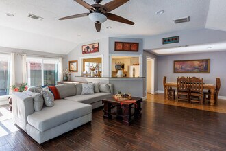 15818 Val Vista Dr in Houston, TX - Building Photo - Building Photo