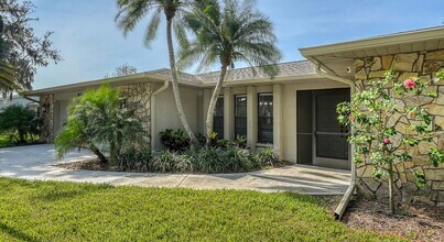 2008 Country Meadows Ln in Sarasota, FL - Building Photo - Building Photo