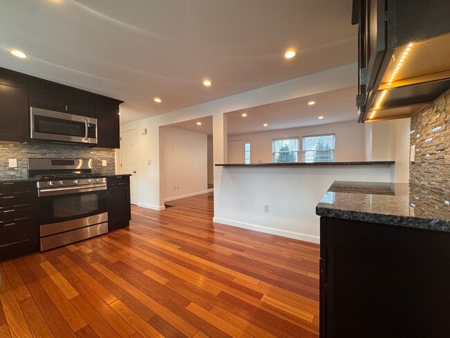 34 Braman St in Danvers, MA - Building Photo - Building Photo