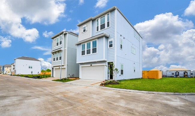 3331 Young Clover Wy in Houston, TX - Building Photo - Building Photo