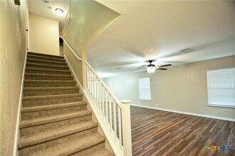 744 Pinehurst Dr in New Braunfels, TX - Building Photo - Building Photo