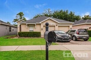 4049 Heirloom Rose Pl in Oviedo, FL - Building Photo
