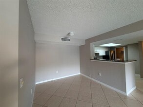 5025 Wiles Rd in Coconut Creek, FL - Building Photo - Building Photo