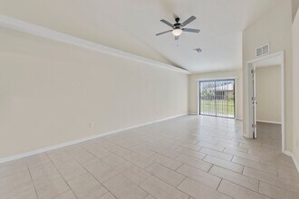 4111 Skyline Blvd in Cape Coral, FL - Building Photo - Building Photo