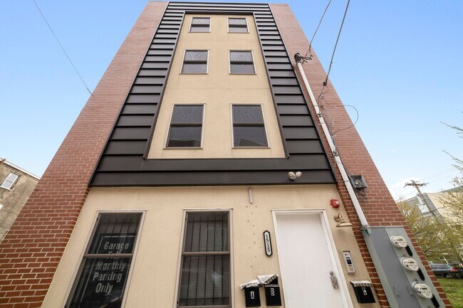 1515 W Oxford St, Unit Student Housing in Philadelphia, PA - Building Photo - Building Photo