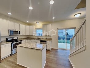 524 Corbel Dr in Marysville, OH - Foto de edificio - Building Photo