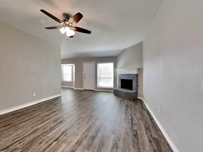 property at 1043 Springhill Dr