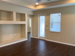 16017 Loneoak View Dr in Lithia, FL - Building Photo - Building Photo
