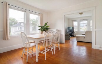 38 Burgoyne St in Boston, MA - Building Photo - Building Photo