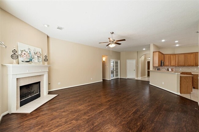 1123 Eastbourne Ln in Pearland, TX - Building Photo - Building Photo