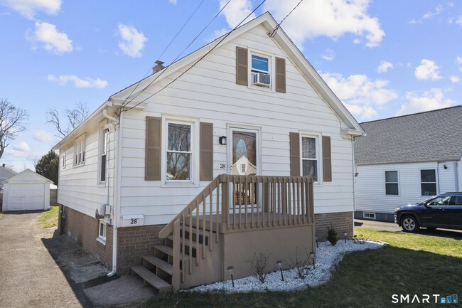 28 Iver Ave in East Haven, CT - Building Photo - Building Photo