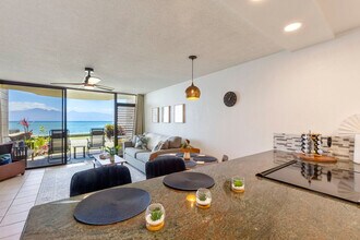 4471 Lower Honoapiilani Rd in Lahaina, HI - Foto de edificio - Building Photo