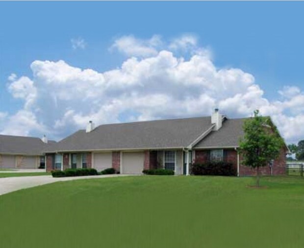 Meadowlark Place in Lindale, TX - Foto de edificio - Building Photo