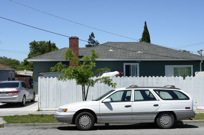 981-983 8th Ave in Redwood City, CA - Building Photo - Building Photo