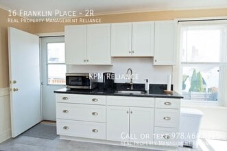 16 Franklin Pl in Beverly, MA - Building Photo - Building Photo