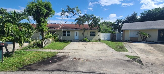 1769 Keenland Cir