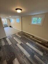 5454 45th Ave SW, Unit B - Basement in Seattle, WA - Building Photo - Building Photo