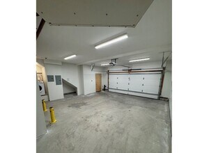 529 Carroll Way in Kodiak, AK - Building Photo - Building Photo