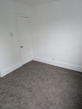126 1/2 Elizabeth St in Pittston, PA - Building Photo - Building Photo